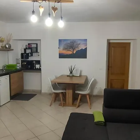 Bed & Bar Mini Apartment *
